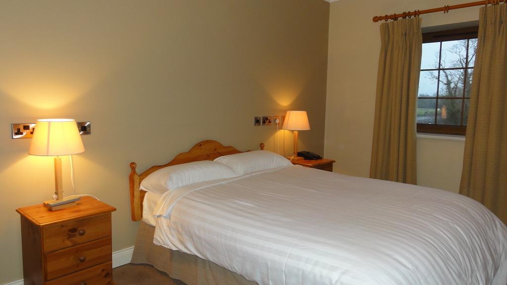 Hannon'S Hotel Roscommon Zimmer foto